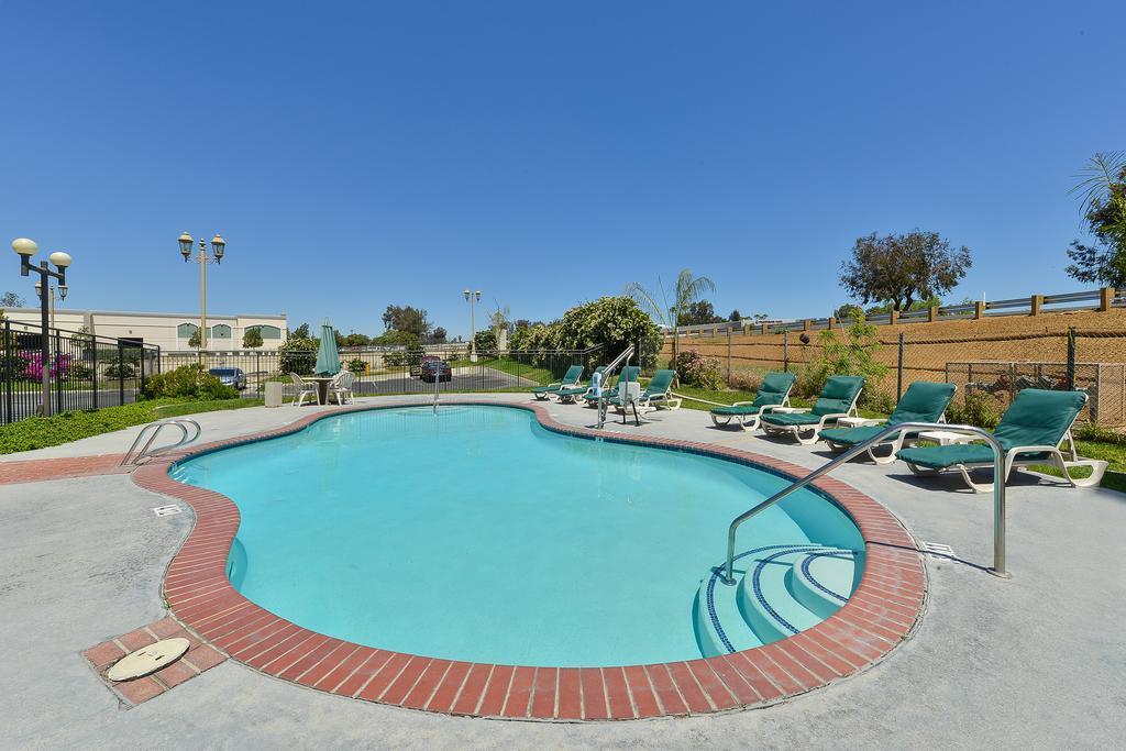 Quality Inn Temecula Valley Wine Country מראה חיצוני תמונה